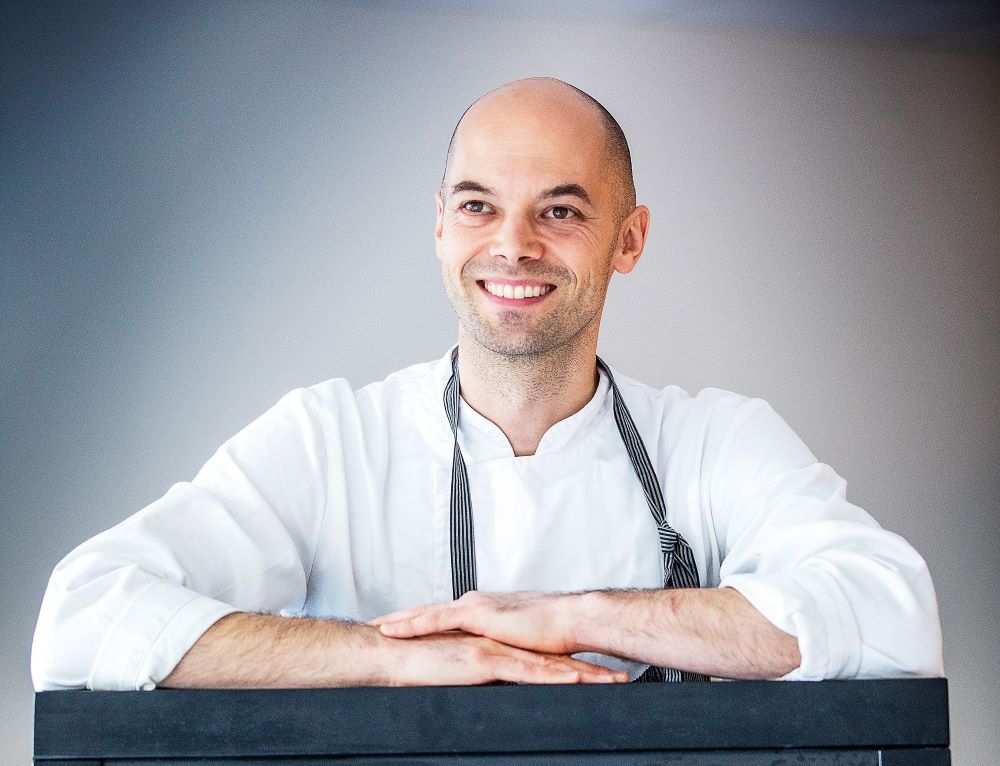 Interview with Daniél Kallonas